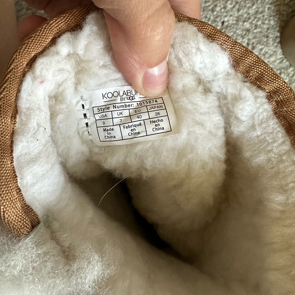 Koolaburra by UGG boots Size 9 - Picture 2 of 6